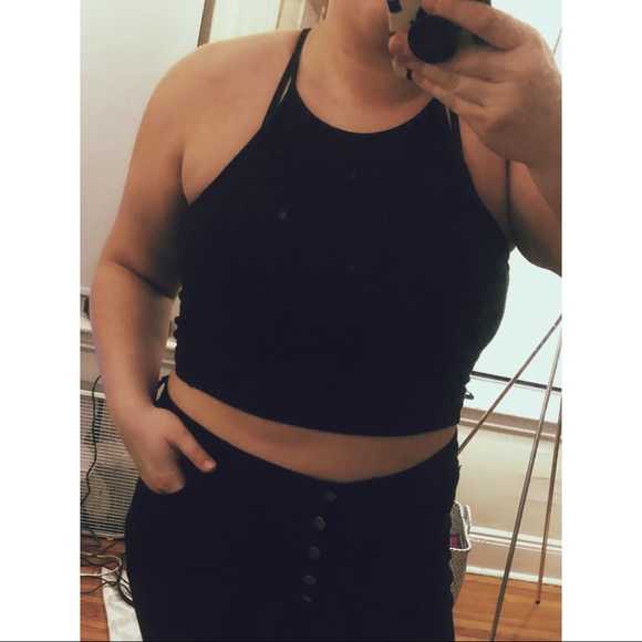Tops - black crop top tank L/XL